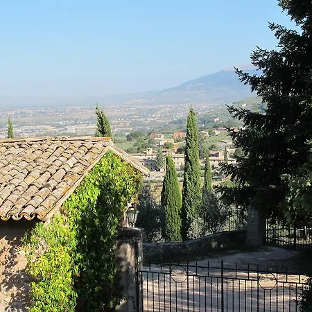 Plini Alloggio per agriturismo Trevi